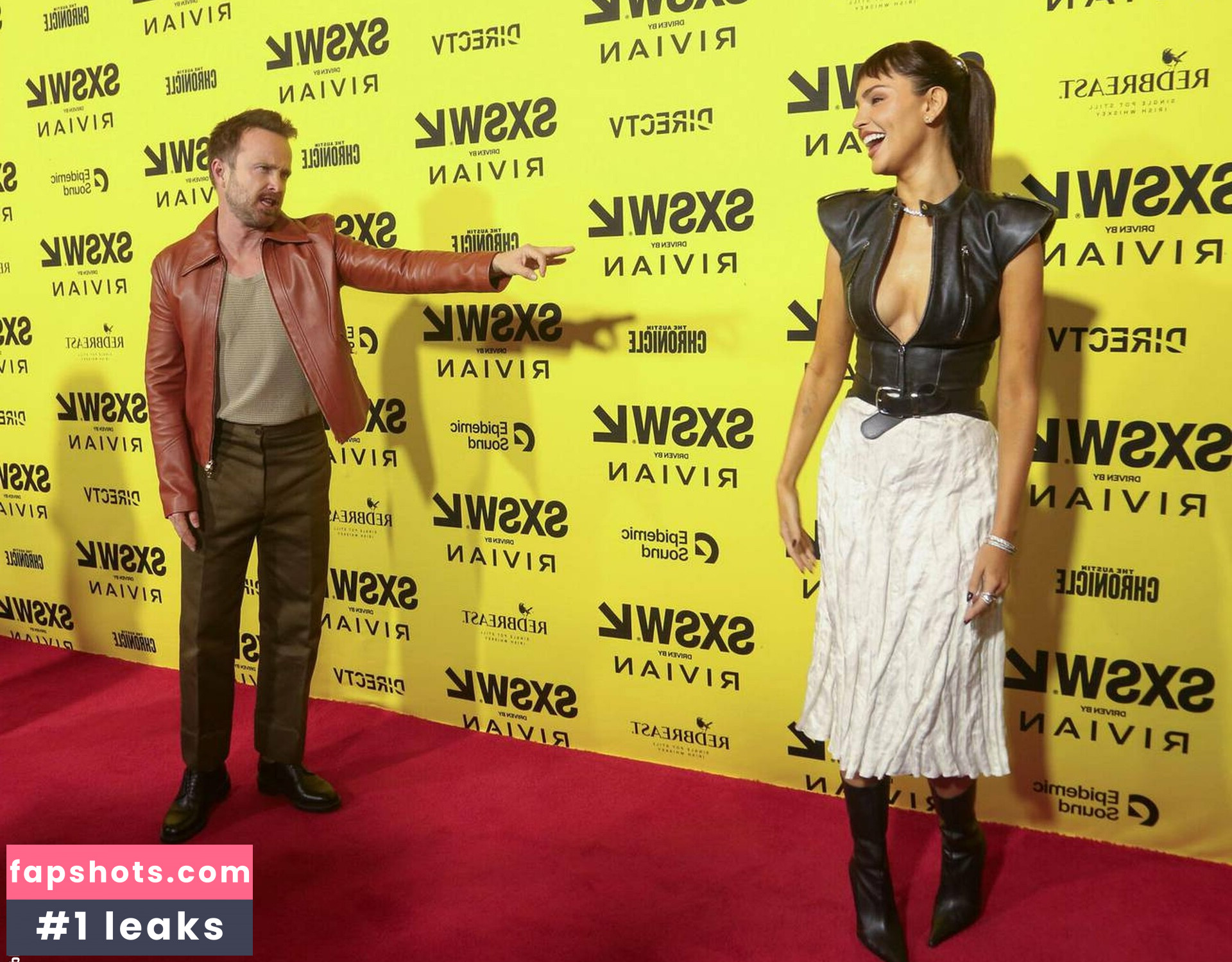 Eiza González gallery photo #116