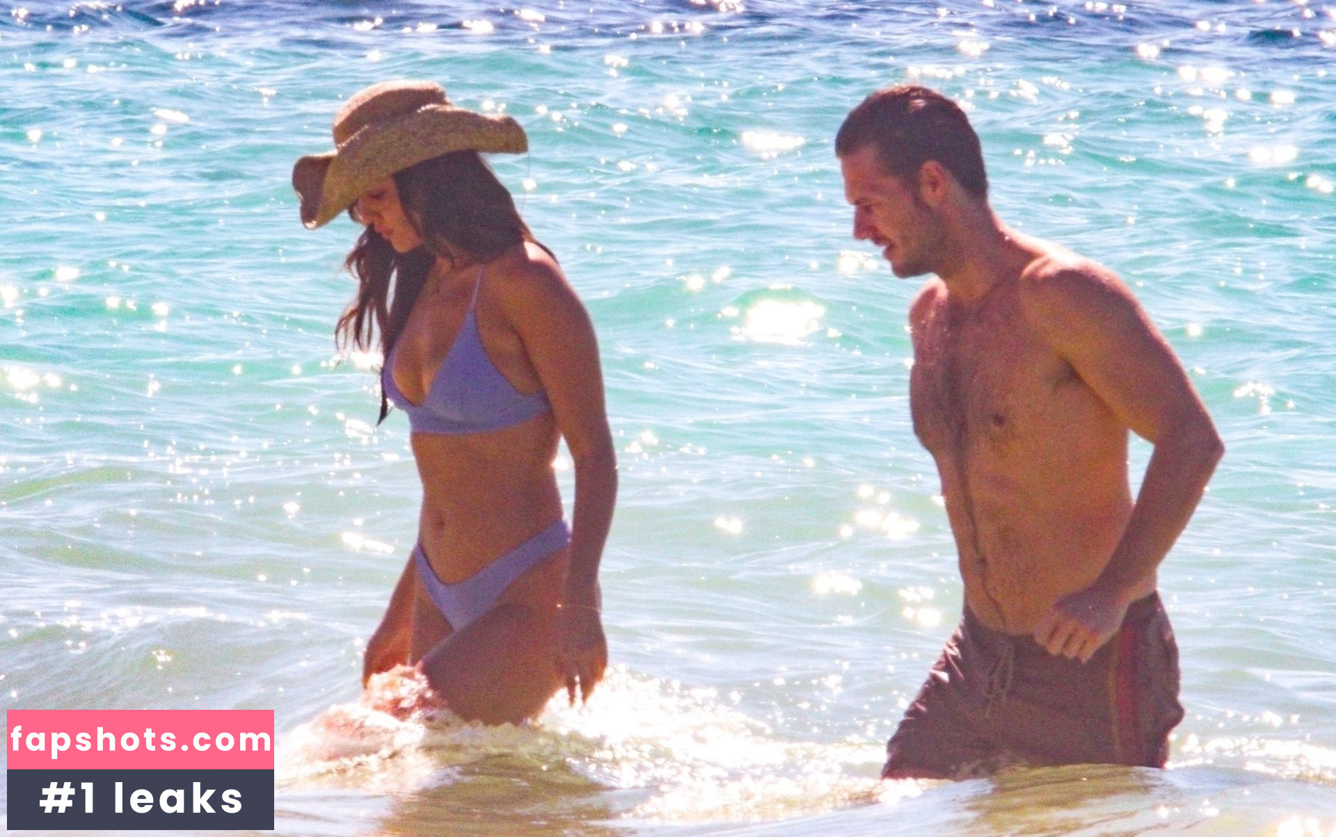 Eiza González gallery photo #1409