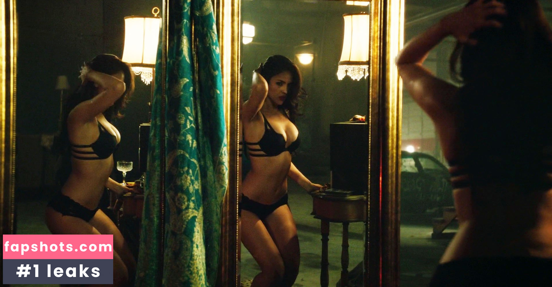 Eiza González gallery photo #1442