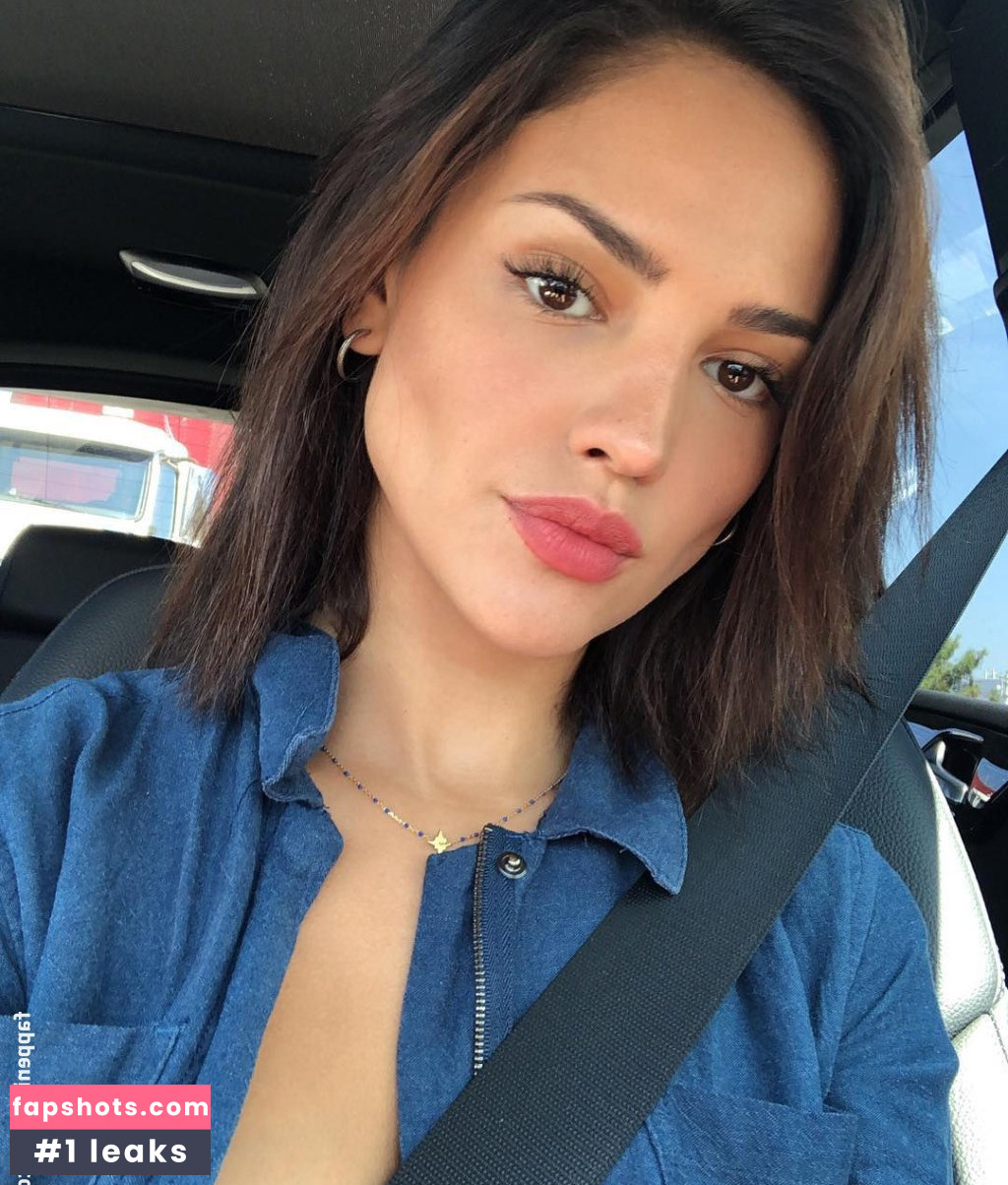 Eiza González gallery photo #1510