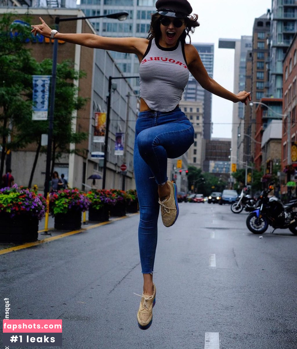 Eiza González gallery photo #1512