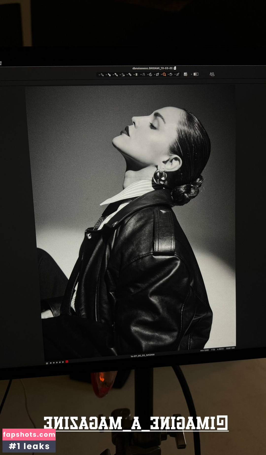 Eiza González gallery photo #34