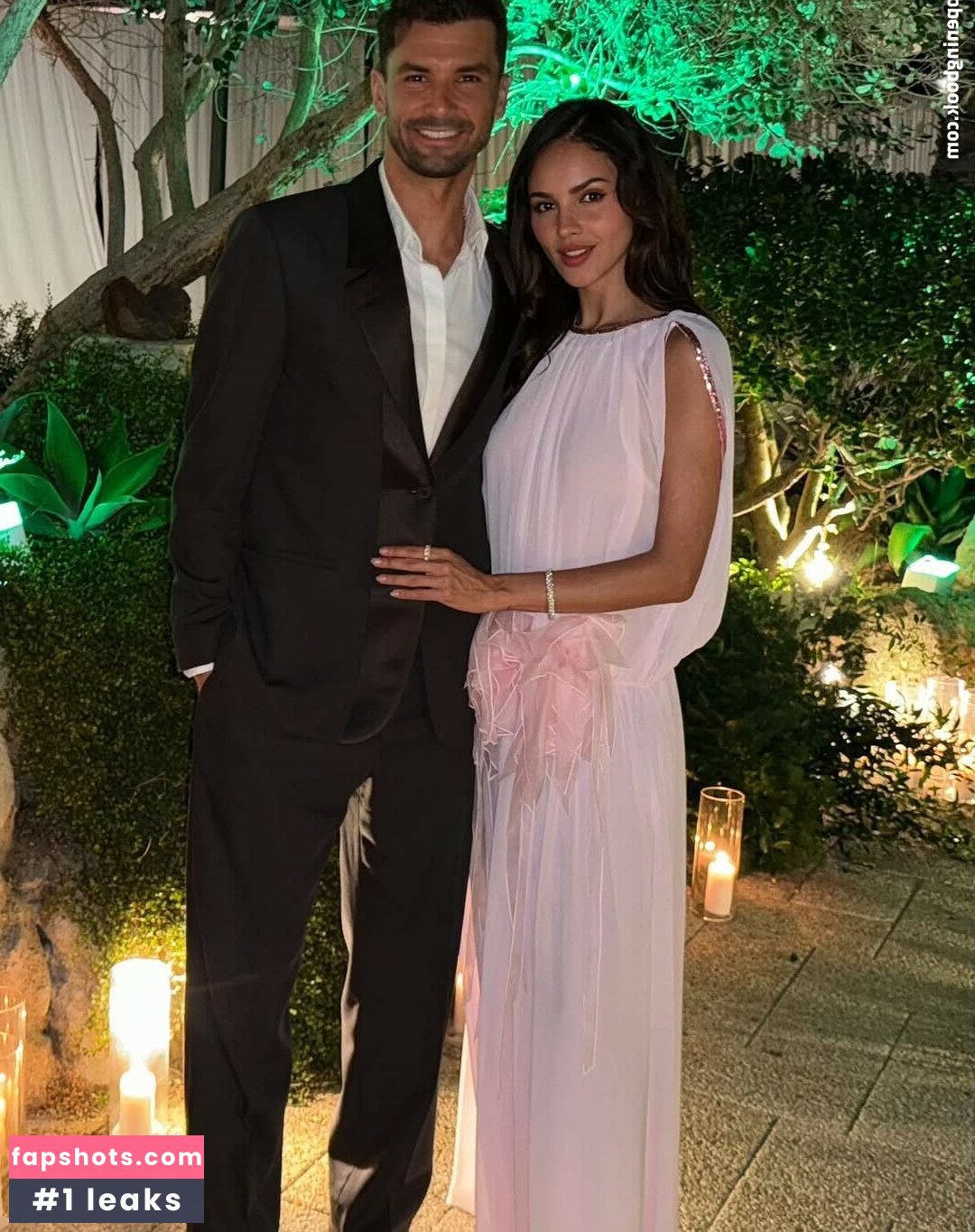 Eiza González gallery photo #8