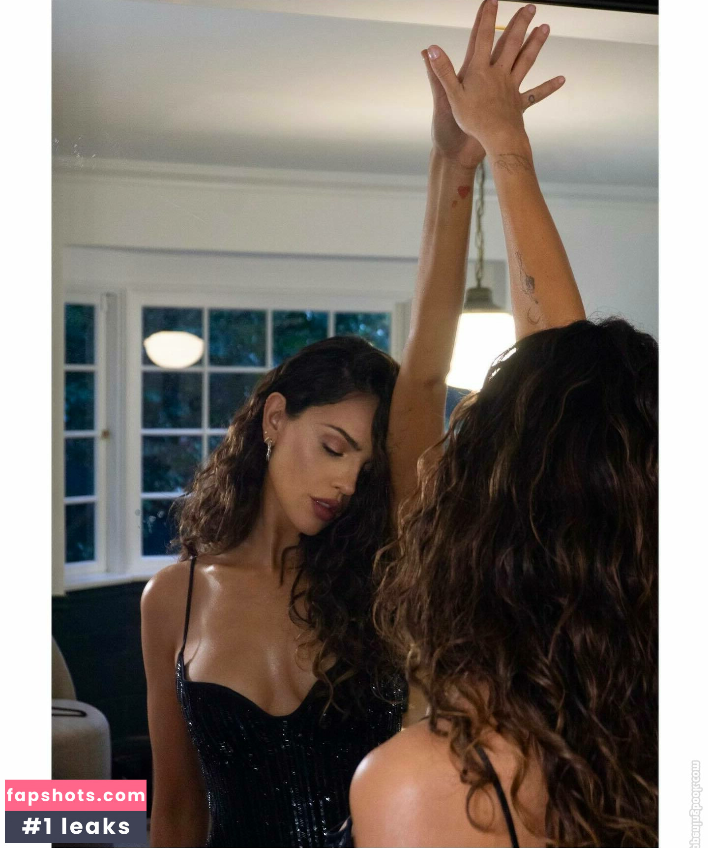 Eiza González gallery photo #74