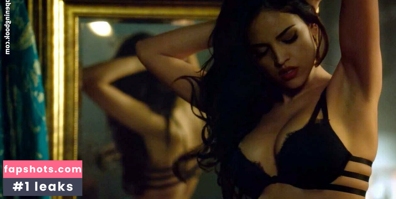 Eiza González gallery photo #87