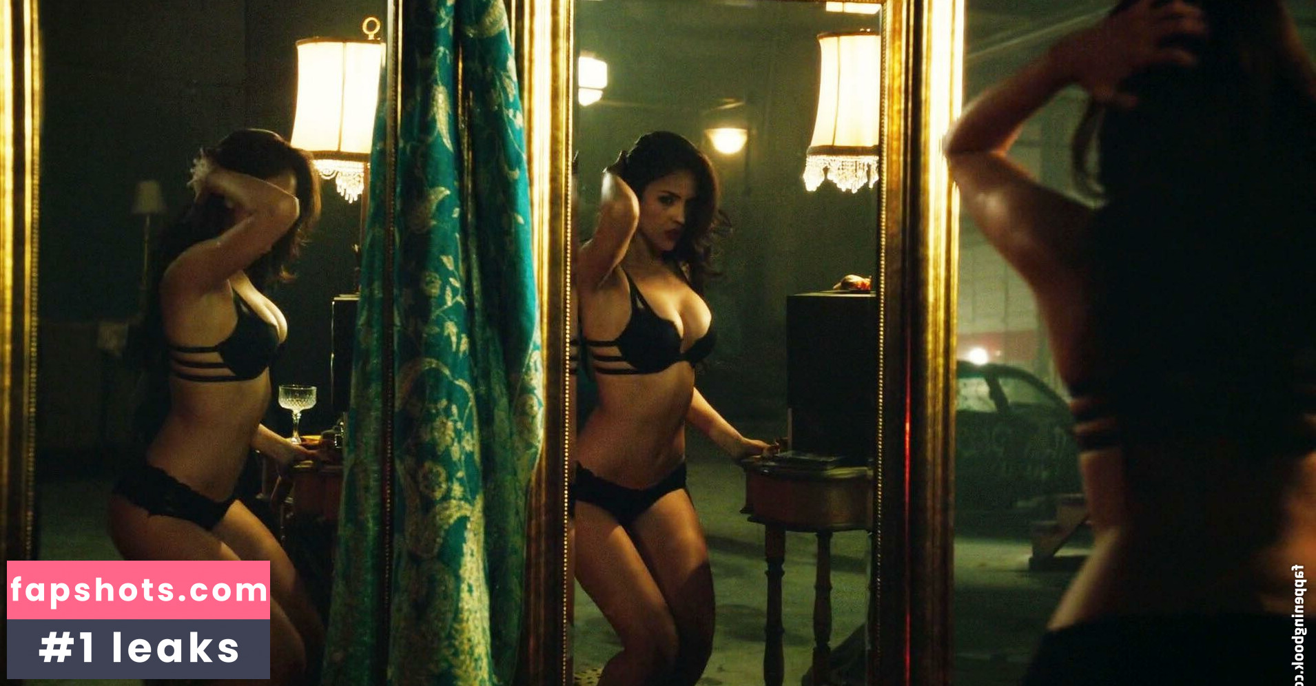 Eiza González gallery photo #98