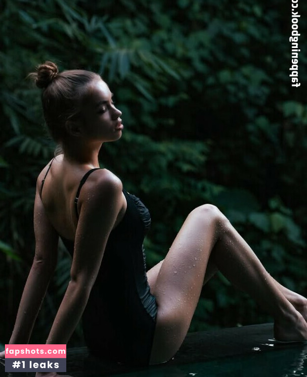 Ekaterina Perova gallery photo #11