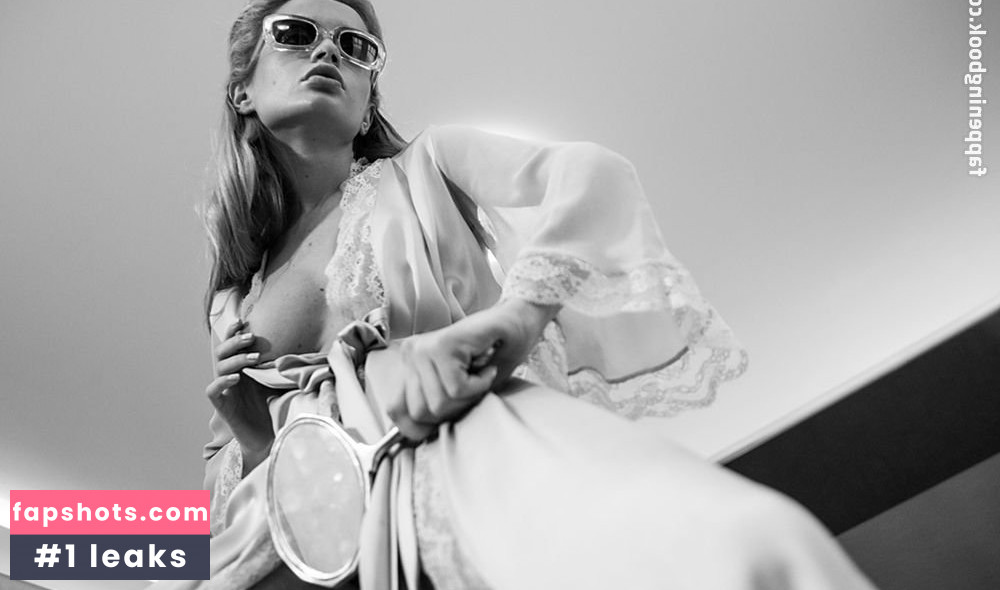 Ekaterina Zueva gallery photo #1059