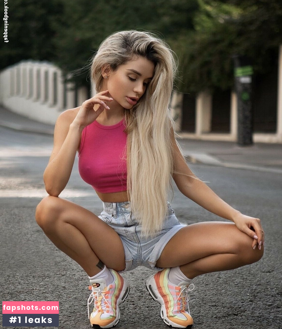 Ekaterina Zueva gallery photo #148