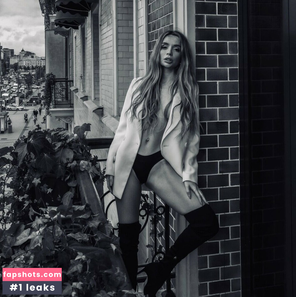 Ekaterina Zueva gallery photo #192