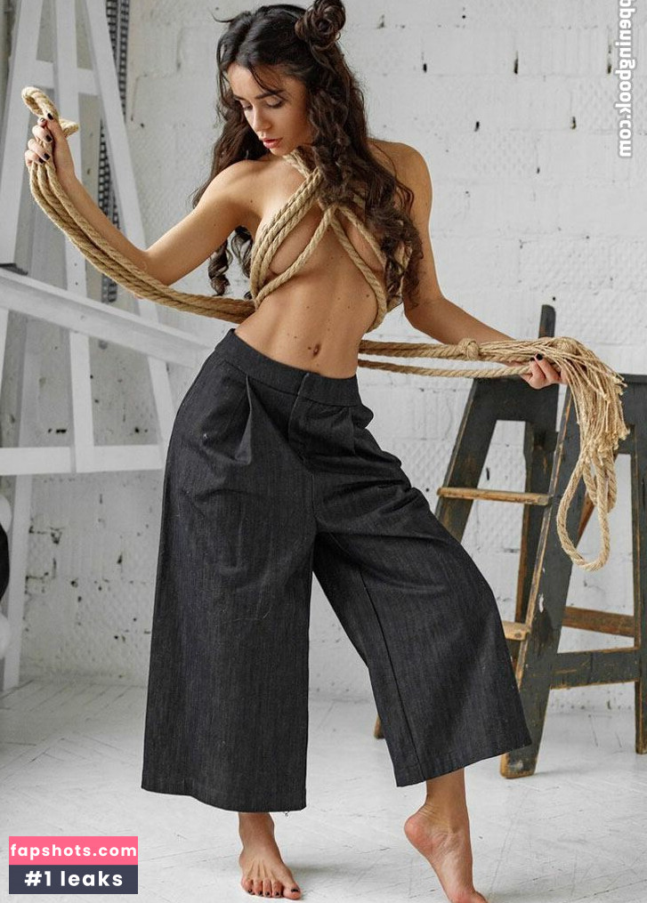 Ekaterina Zueva gallery photo #29