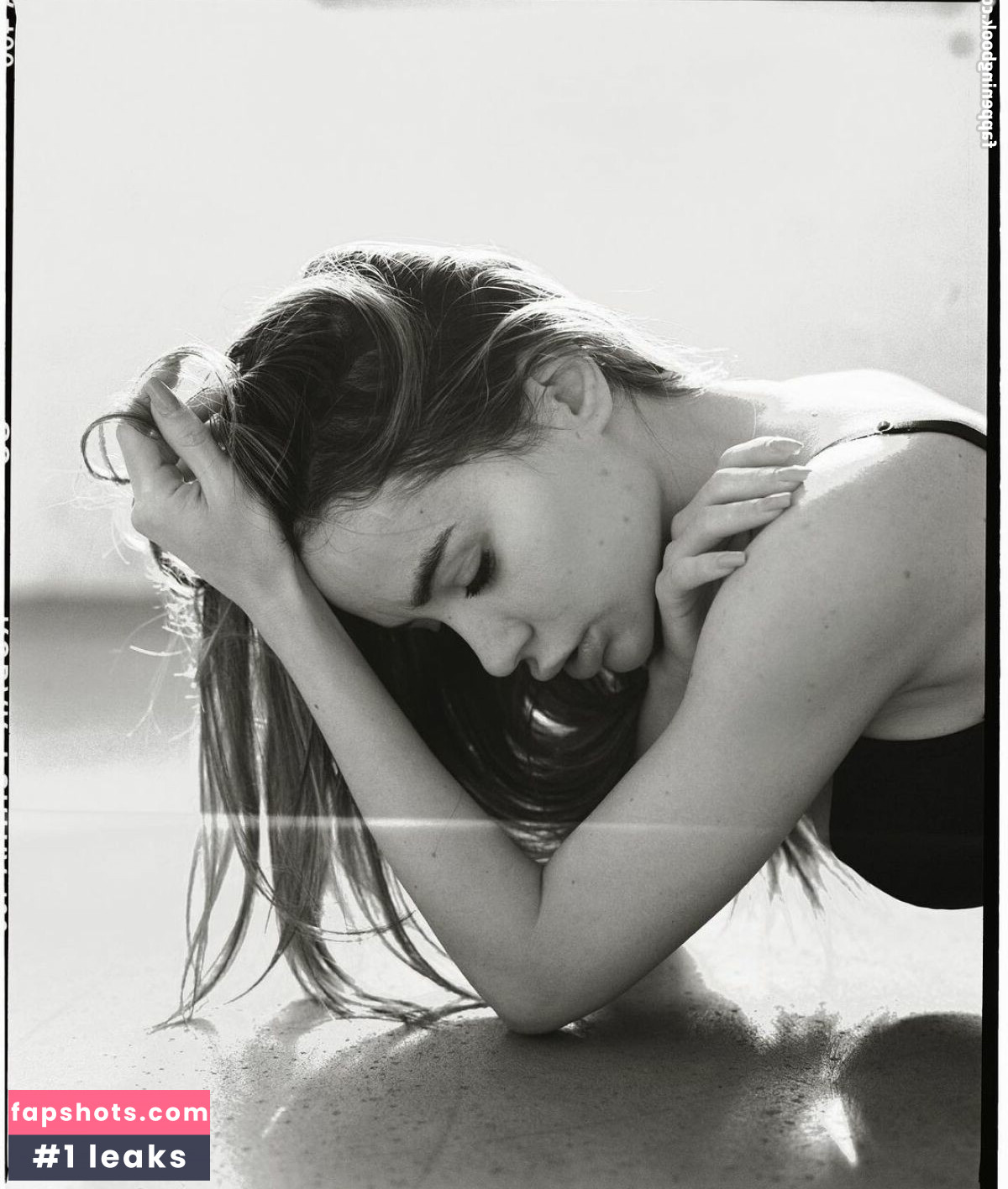 Ekaterina Zueva gallery photo #325