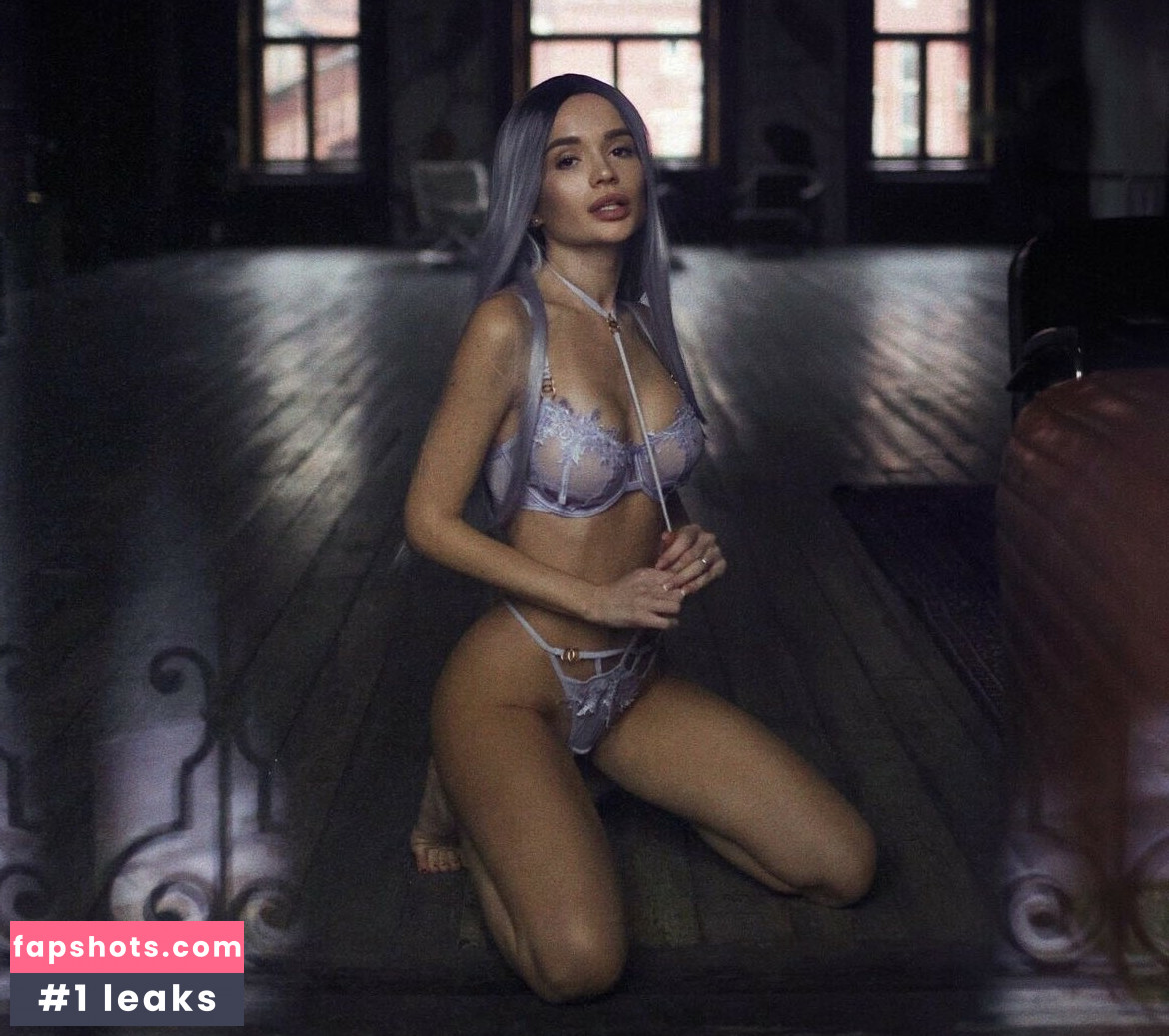 Ekaterina Zueva gallery photo #436