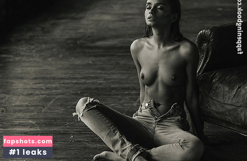 Ekaterina Zueva gallery photo #988