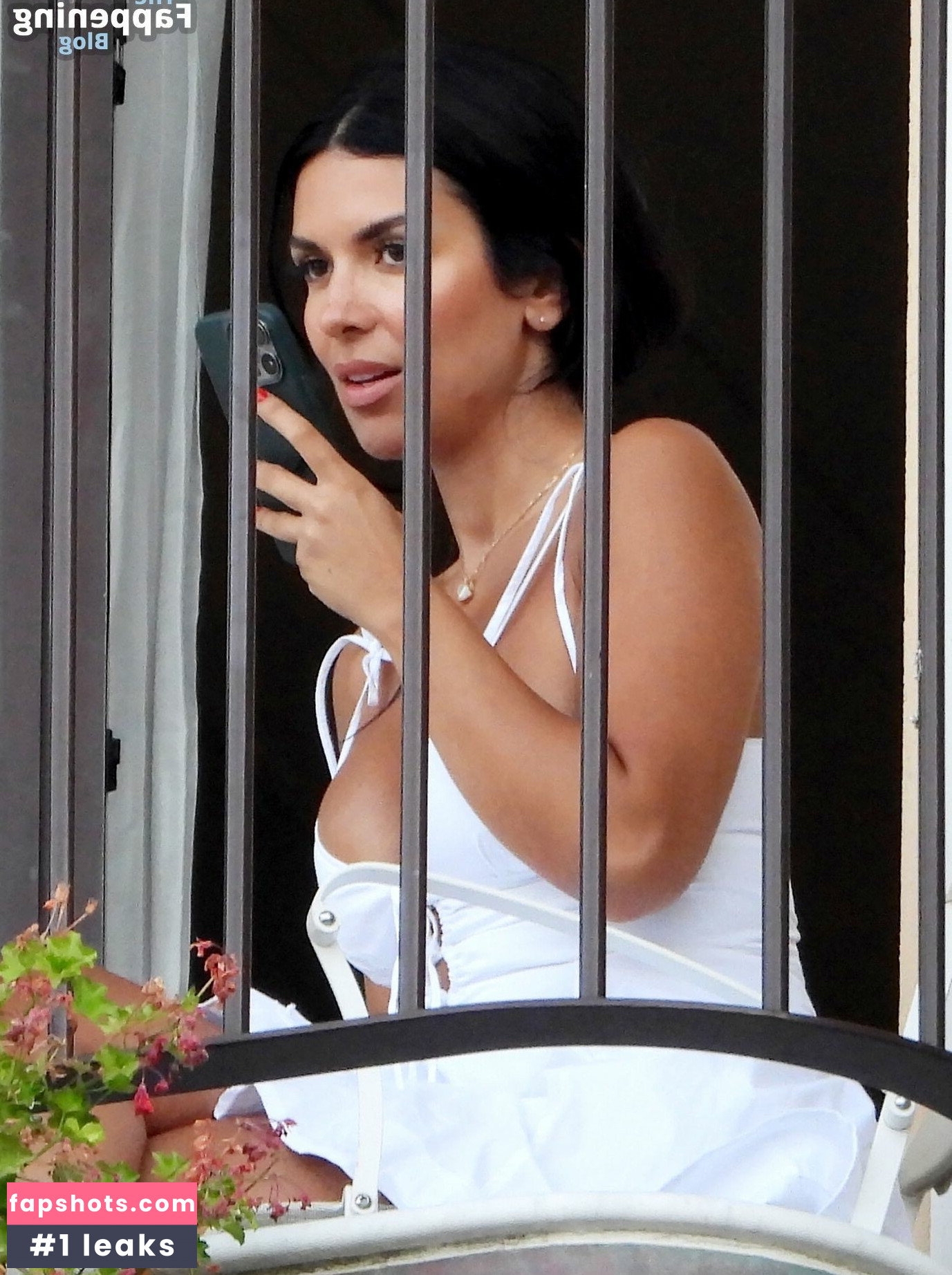 Ekin-Su Culculoglu gallery photo #19