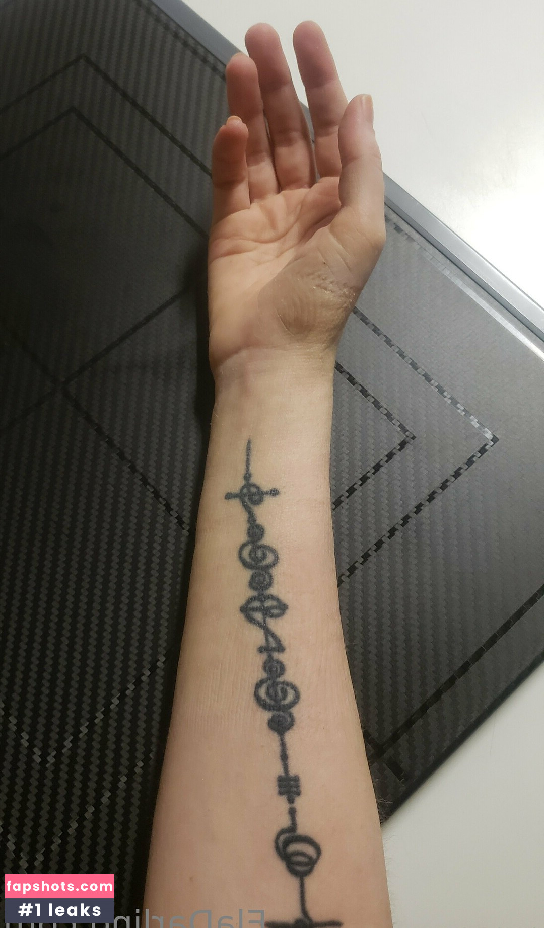 eladarling gallery photo #4