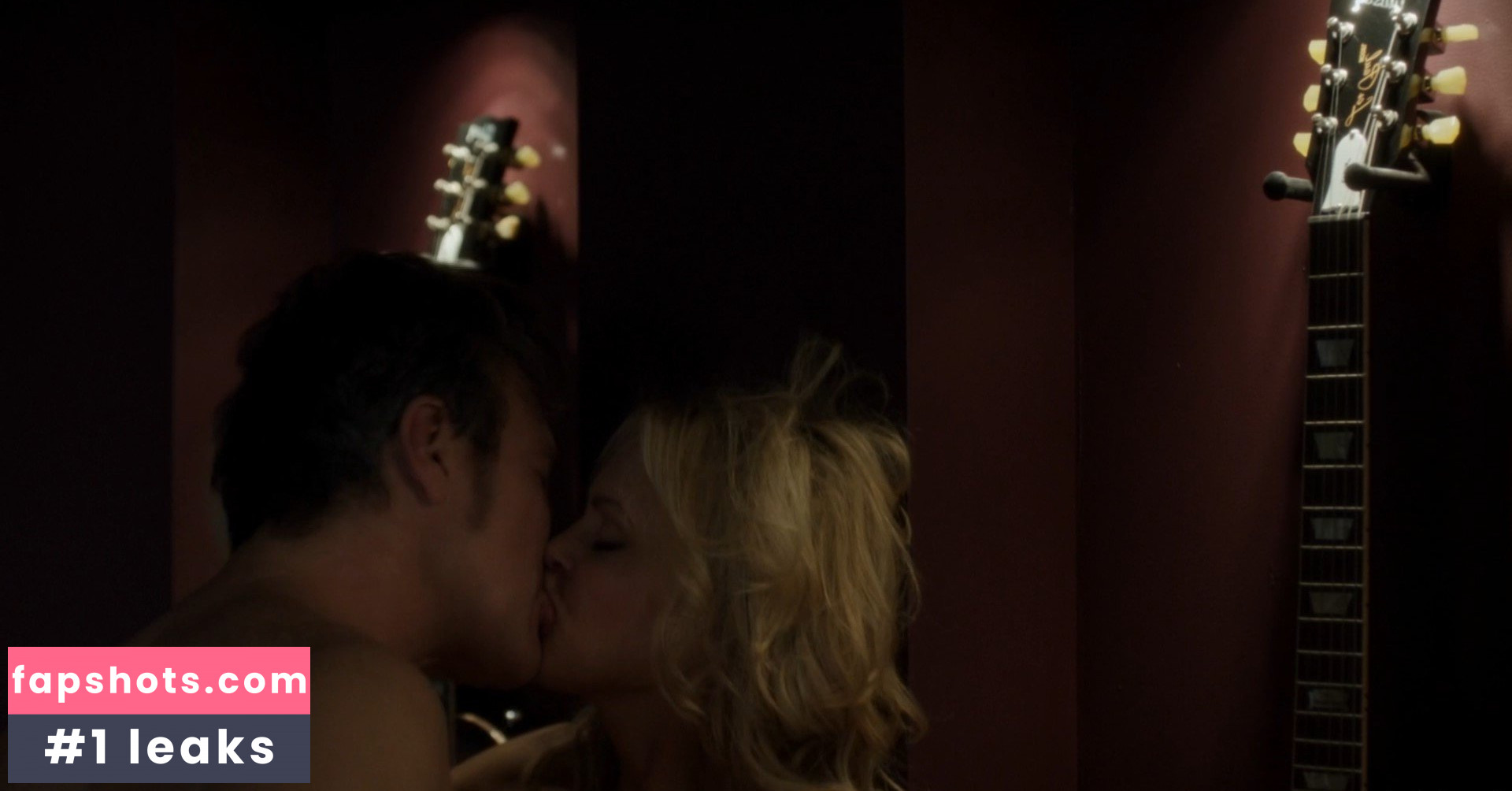 Elaine Hendrix gallery photo #29