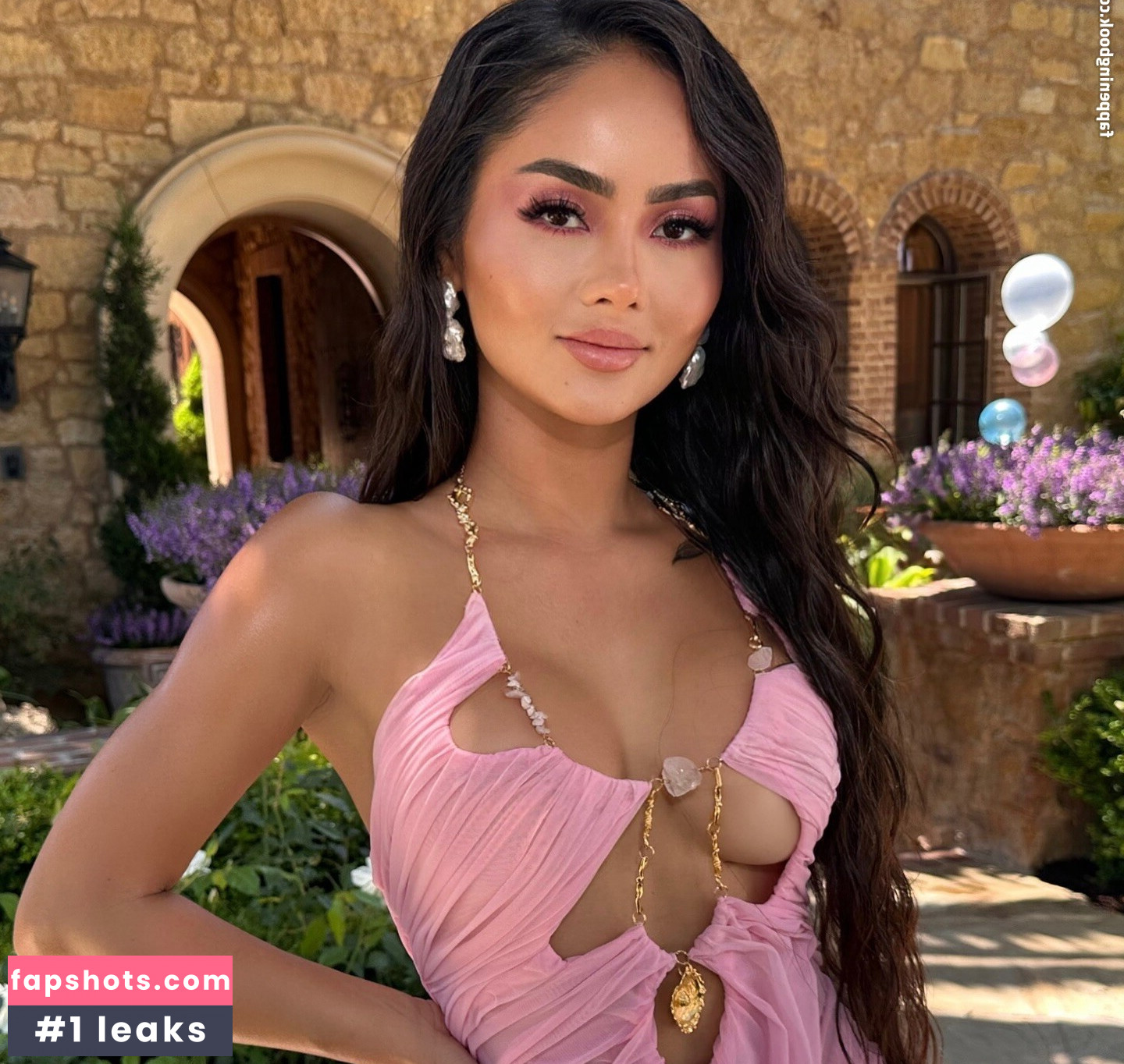 Elaine Kim gallery photo #2