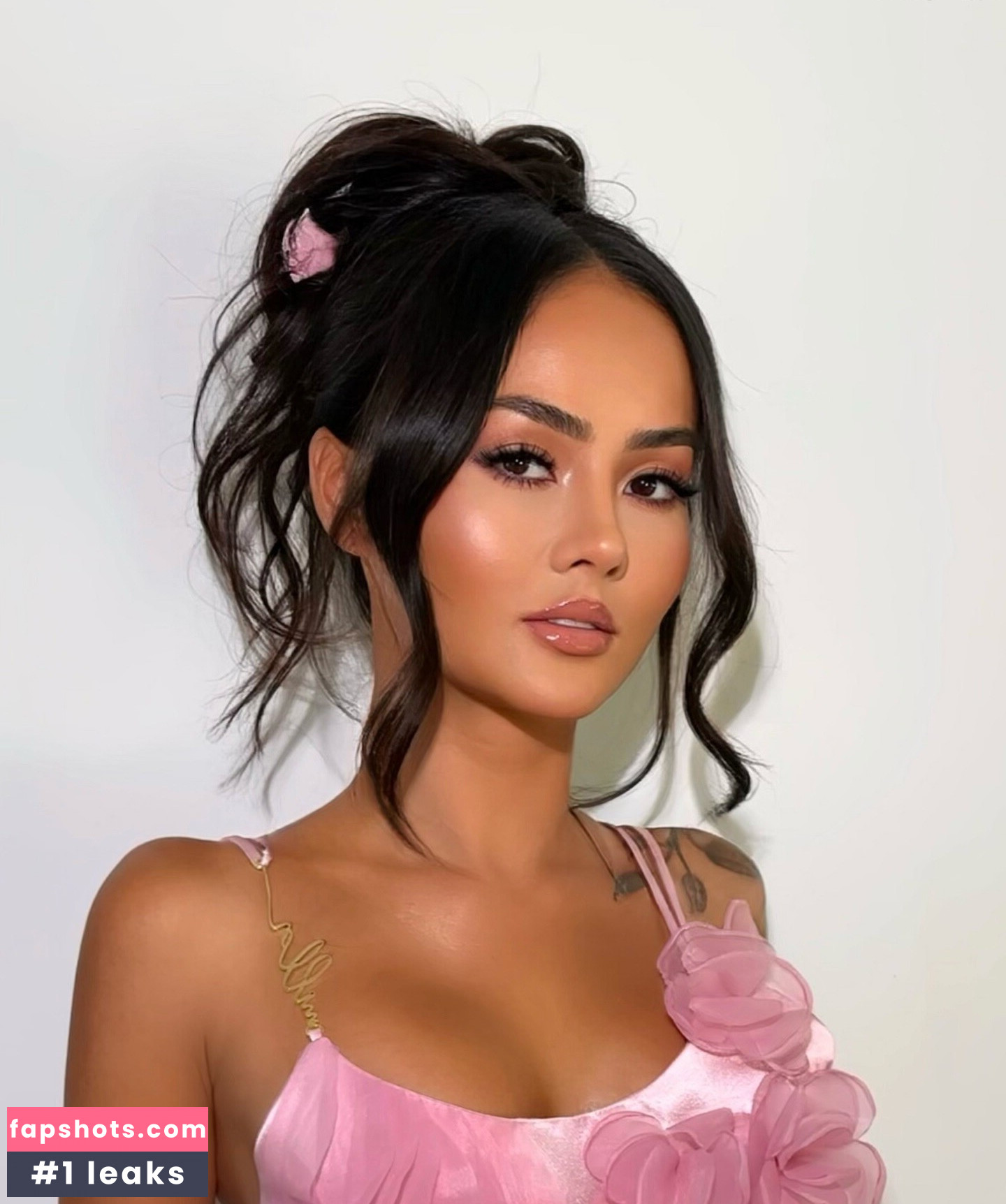 Elaine Kim gallery photo #4