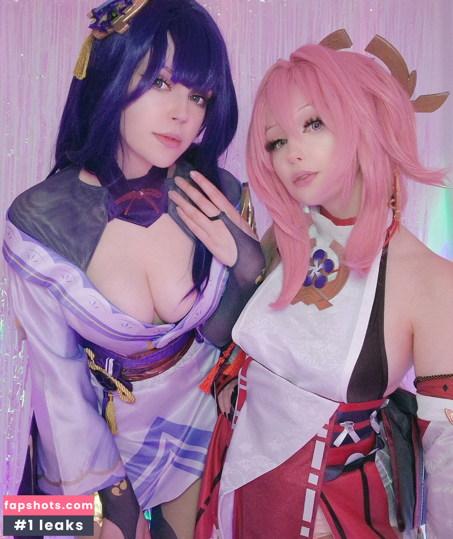 Elaracosplay nude babe gallery