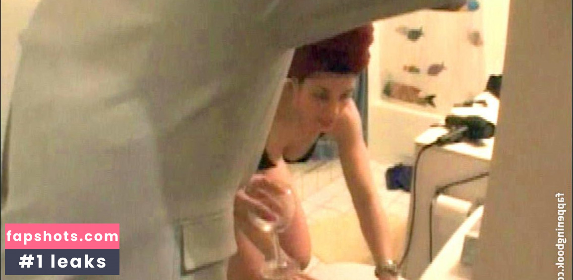 Eleanor Hutchins Nahé úniky fotek pouze od fanoušků #4 - Fapshots