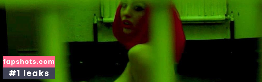 Eleanor James gallery photo #11