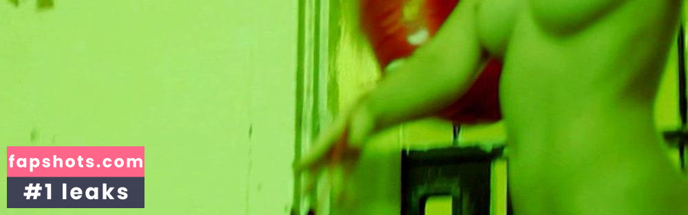 Eleanor James gallery photo #12