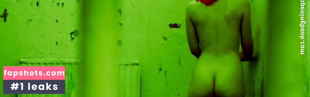 Eleanor James gallery photo #10