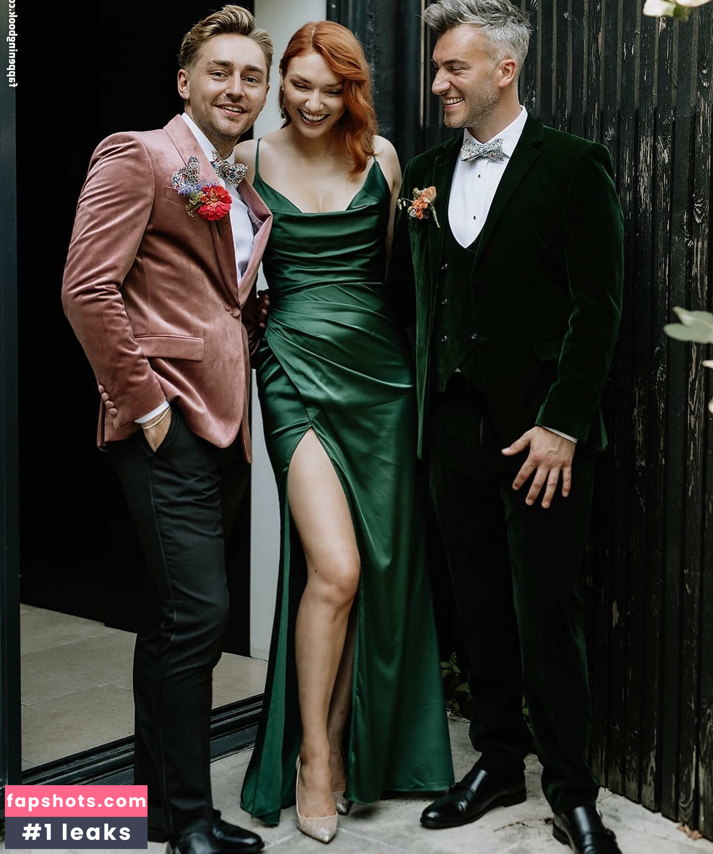 Eleanor Tomlinson gallery photo #20