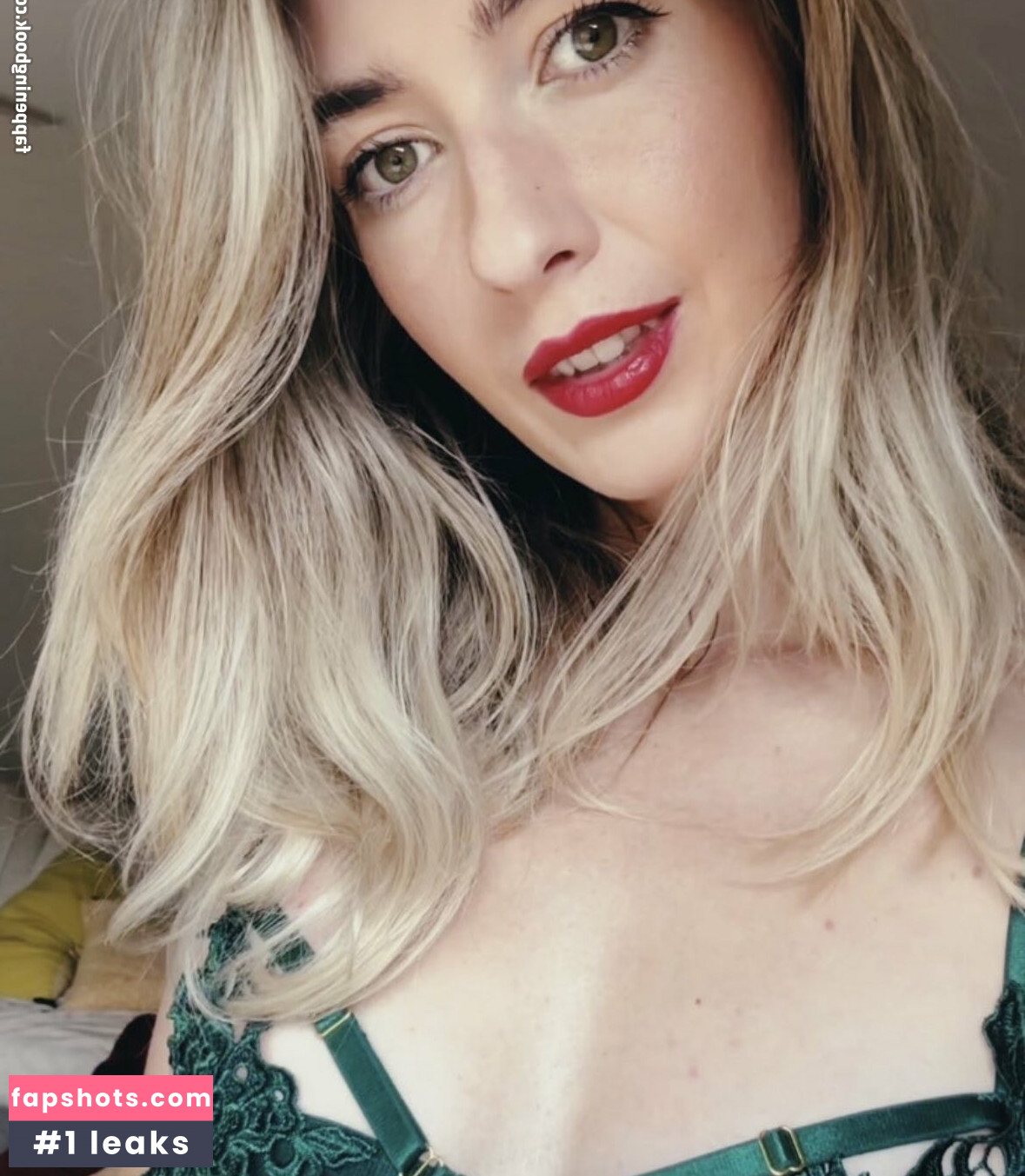 ElectricApril gallery photo #17