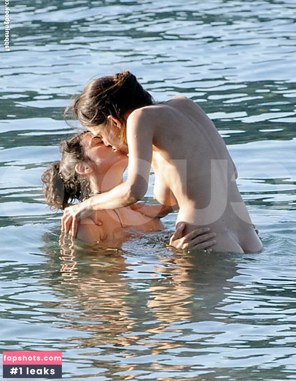 Elena Anaya gallery photo #6