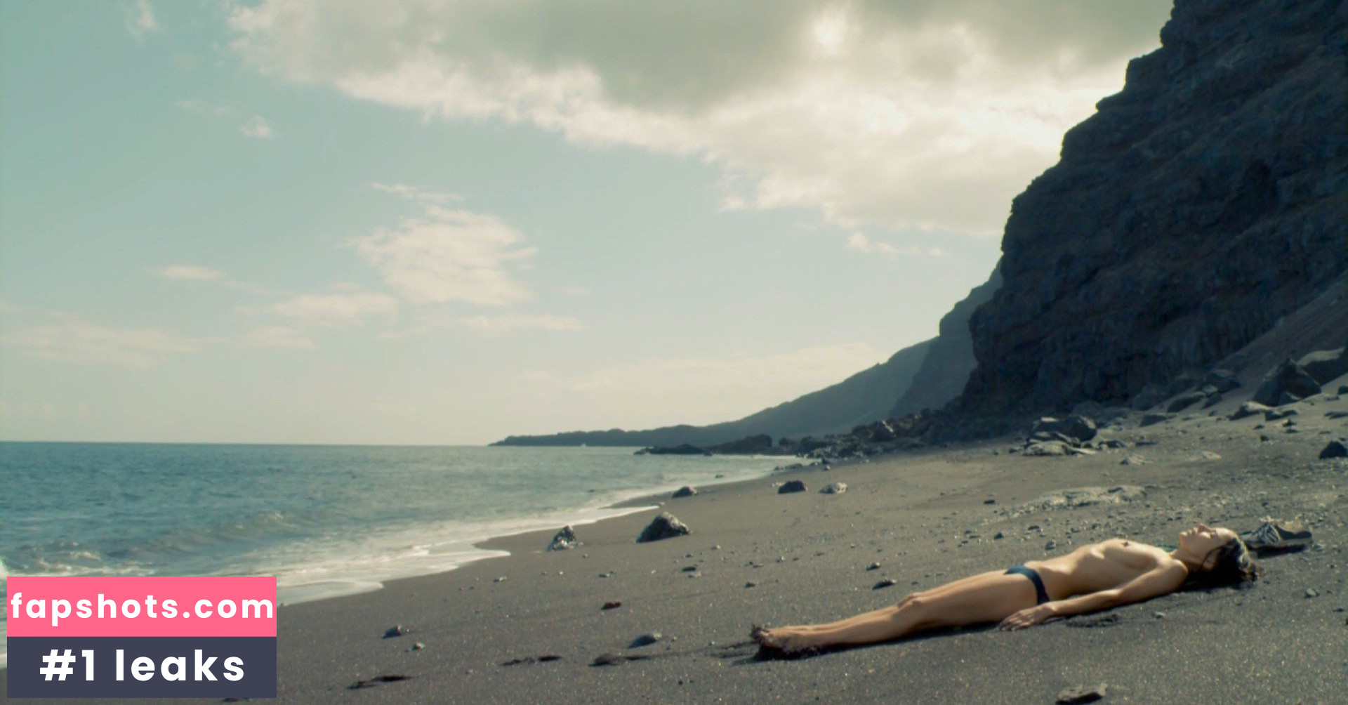 Elena Anaya gallery photo #55