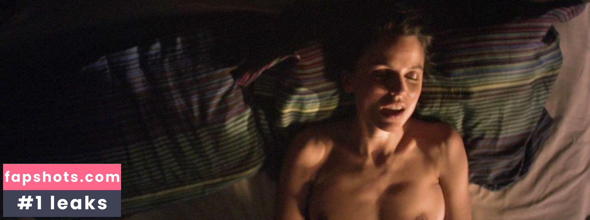 Elena Anaya gallery photo #93