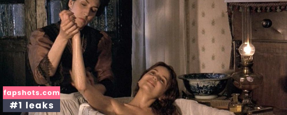 Elena Anaya gallery photo #97