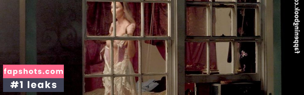 Elena Caruso gallery photo #4