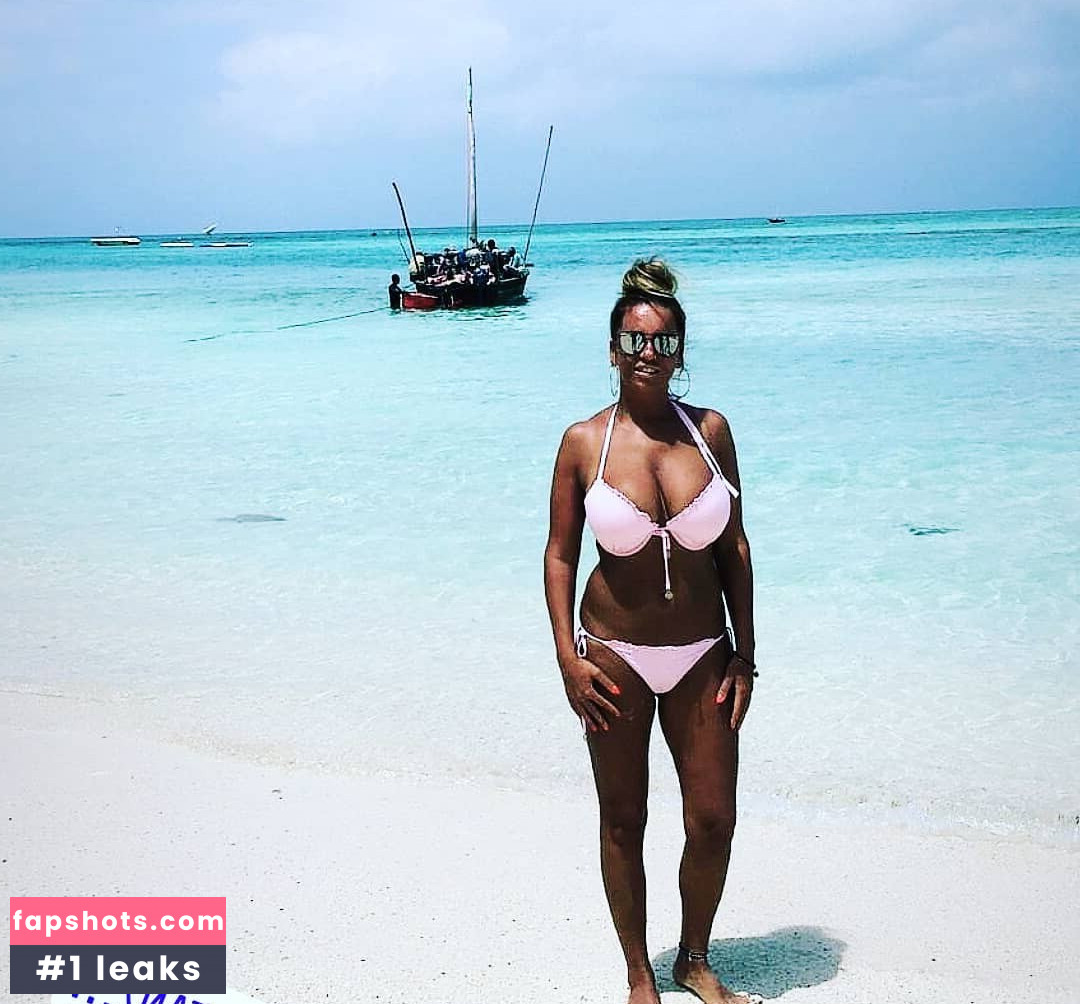 Elena Daniela Ungureanu gallery photo #27