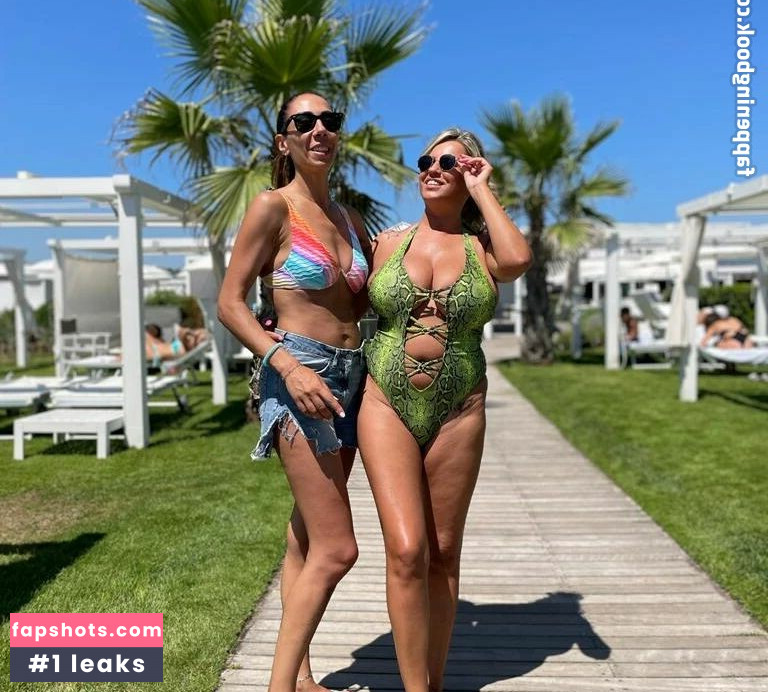 Elena Daniela Ungureanu gallery photo #35