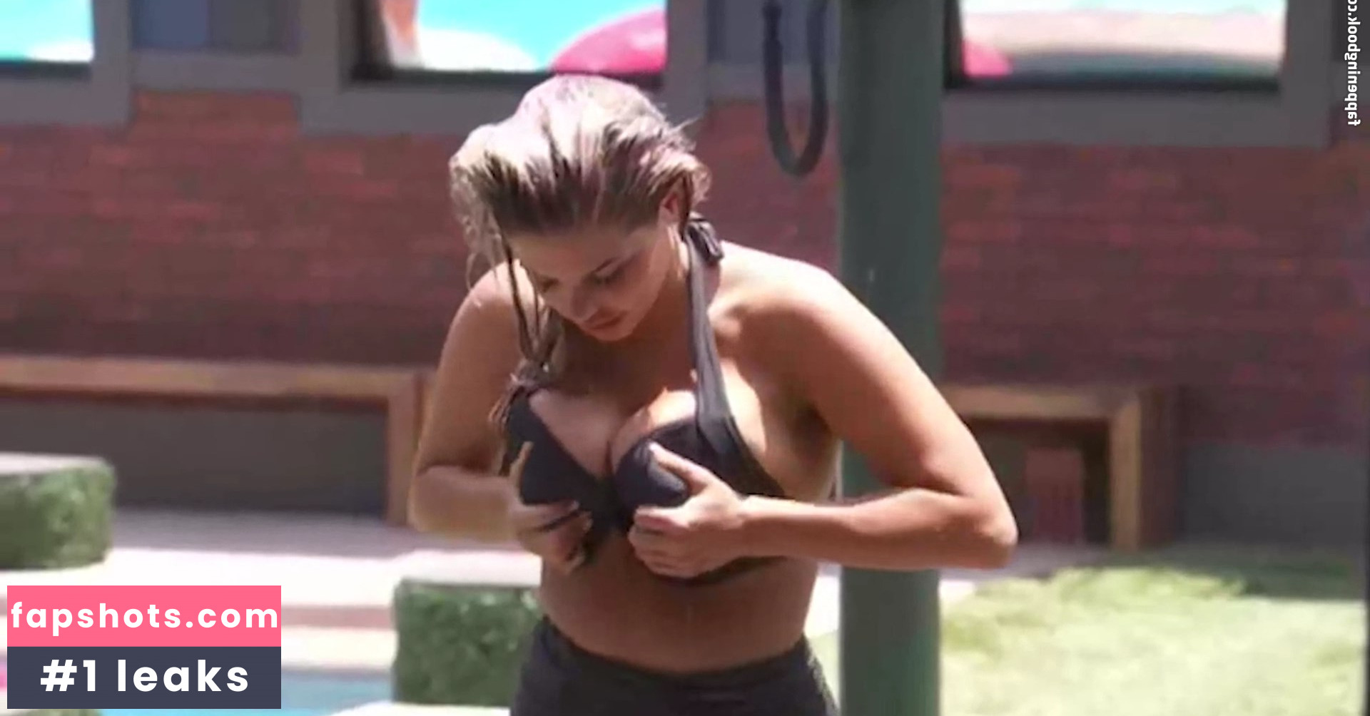 Elena Davies gallery photo #47