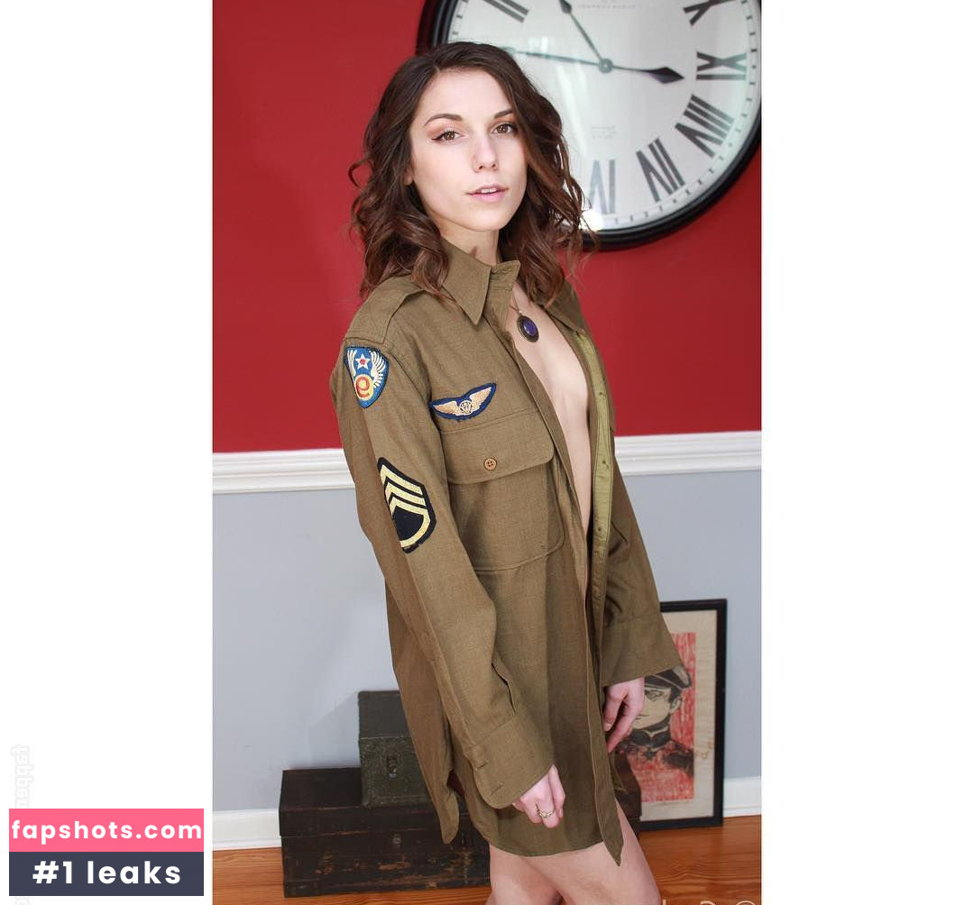 Elena Generi gallery photo #105