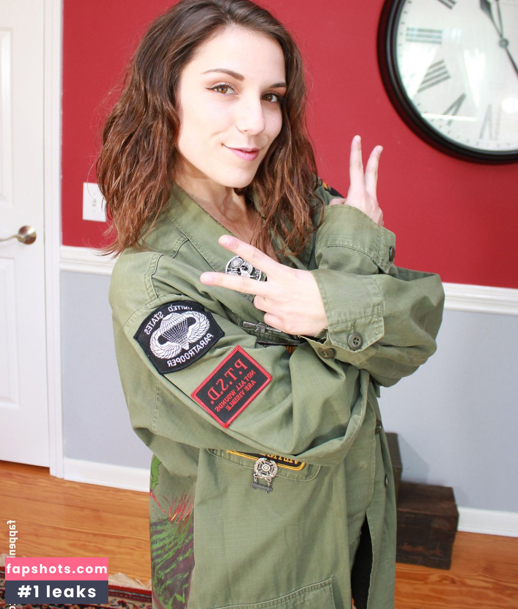 Elena Generi gallery photo #111