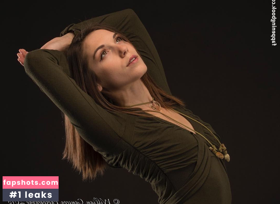 Elena Generi gallery photo #131