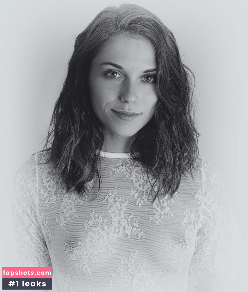 Elena Generi gallery photo #135