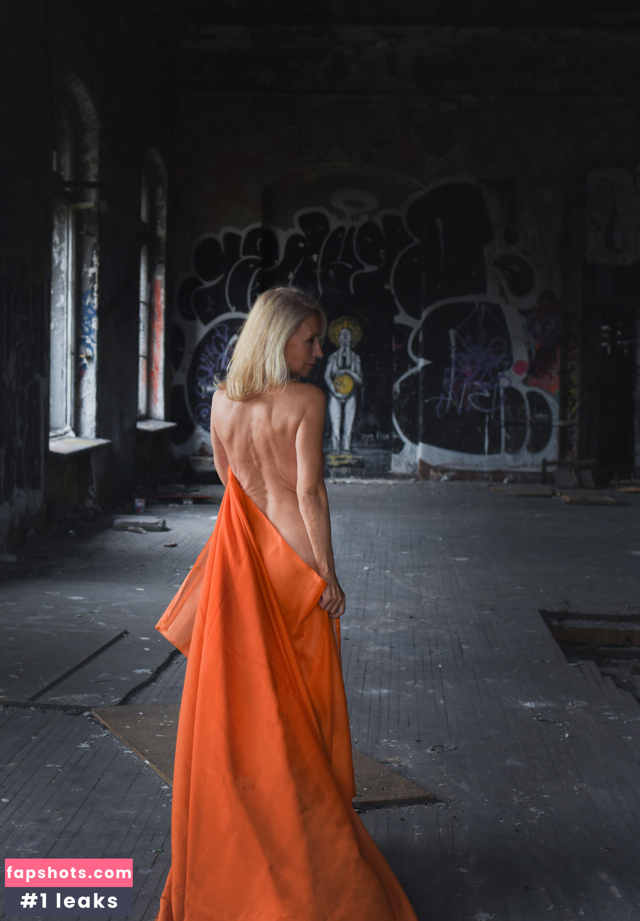 Elena Luneva gallery photo #13