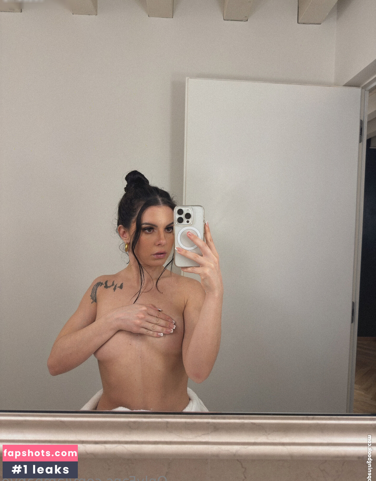 Elena Maraga gallery photo #17