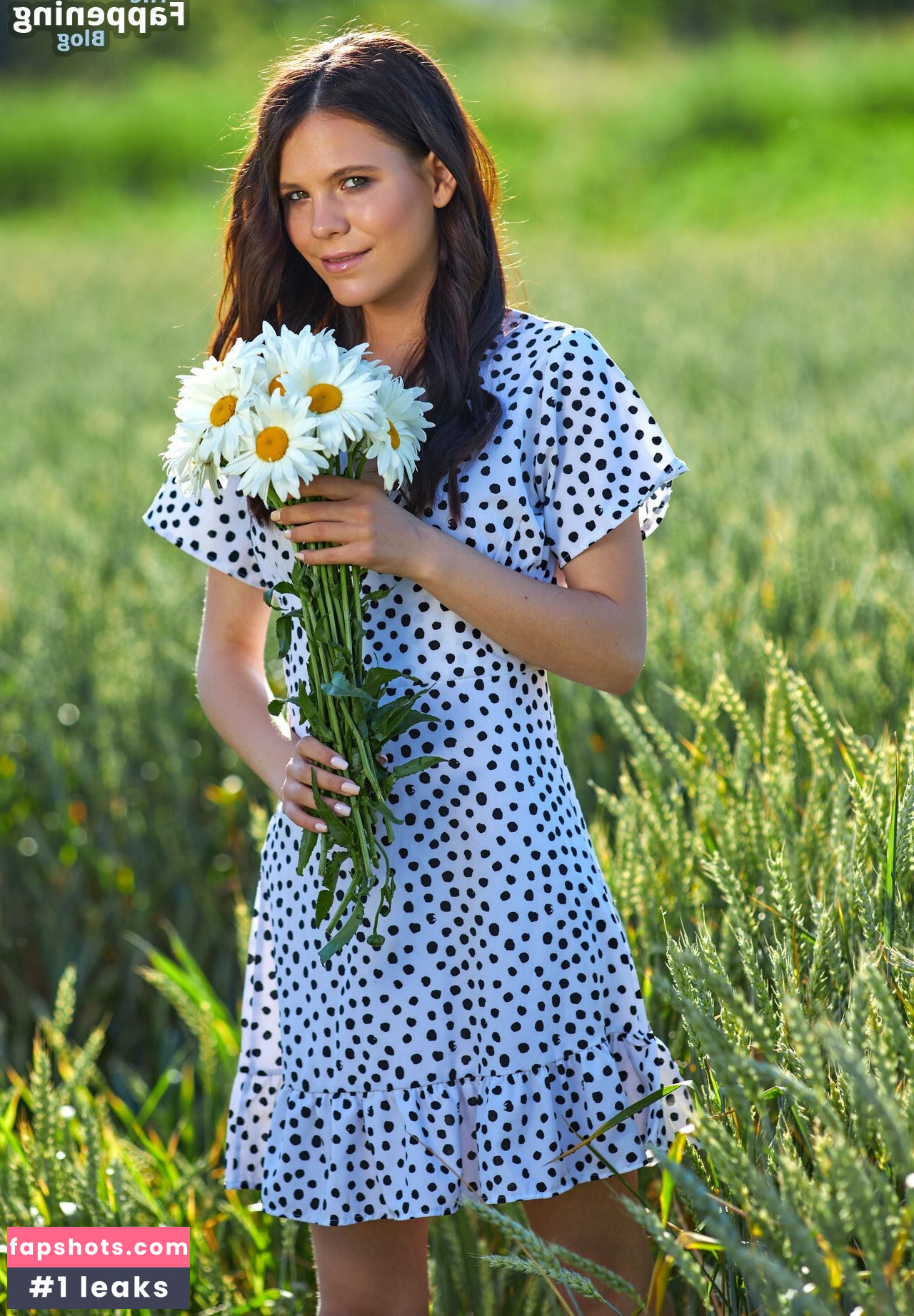 Elena Max gallery photo #31