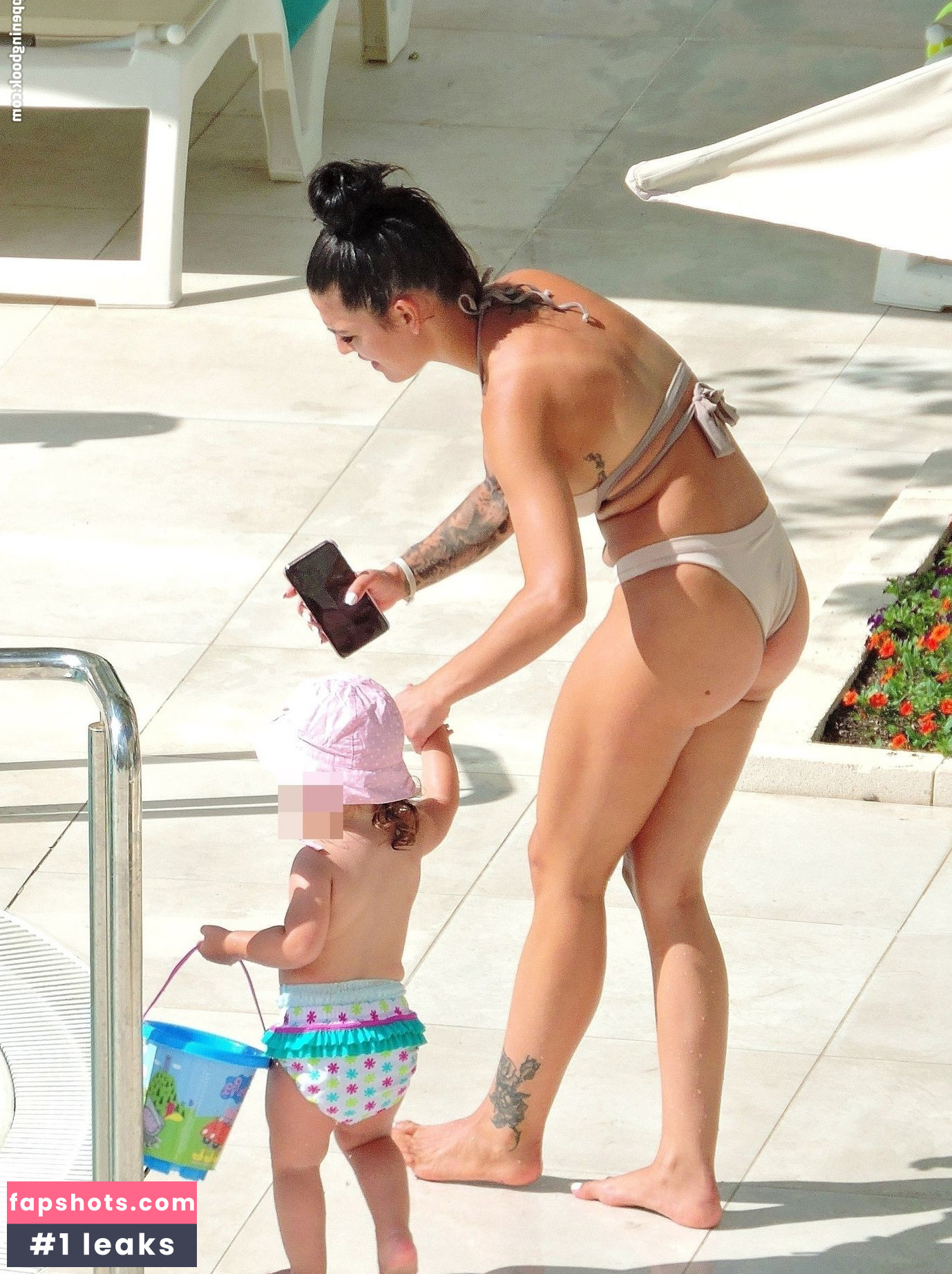 Elena Miras gallery photo #111