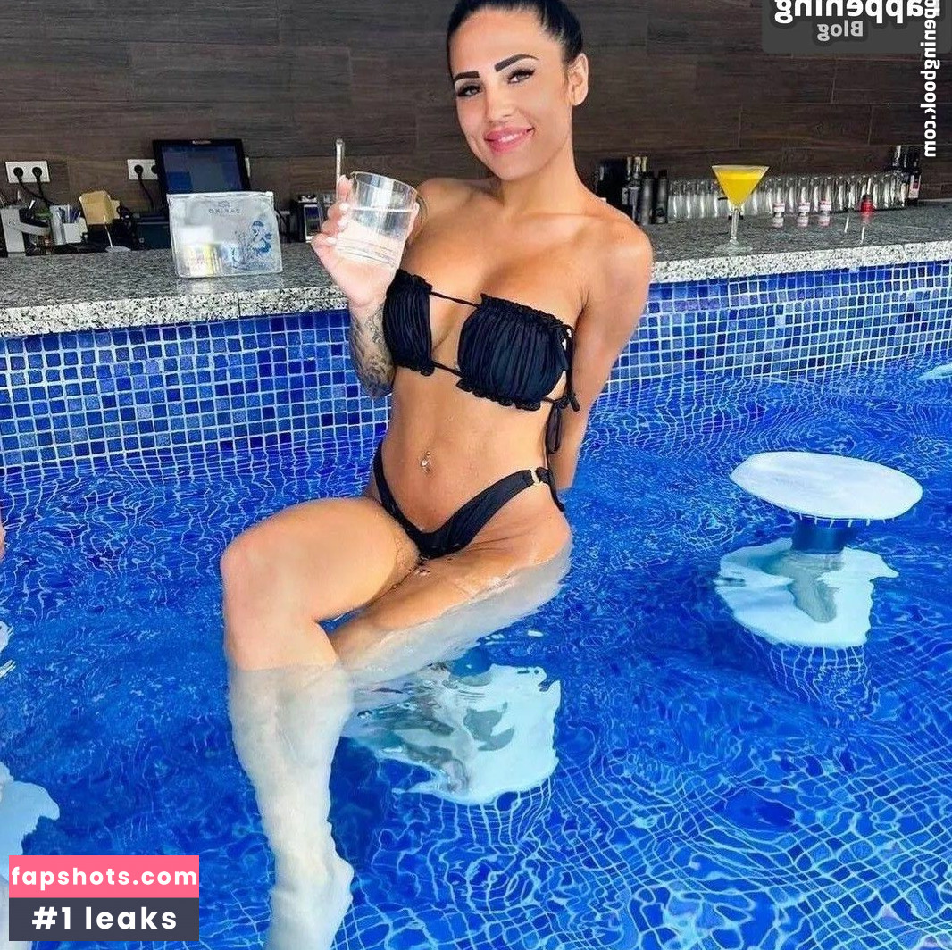 Elena Miras gallery photo #45