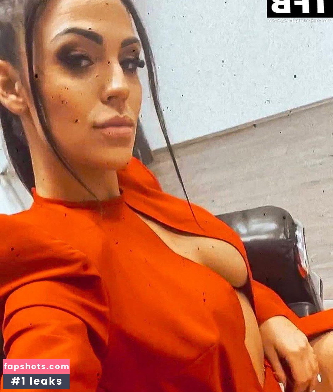 Elena Miras gallery photo #72