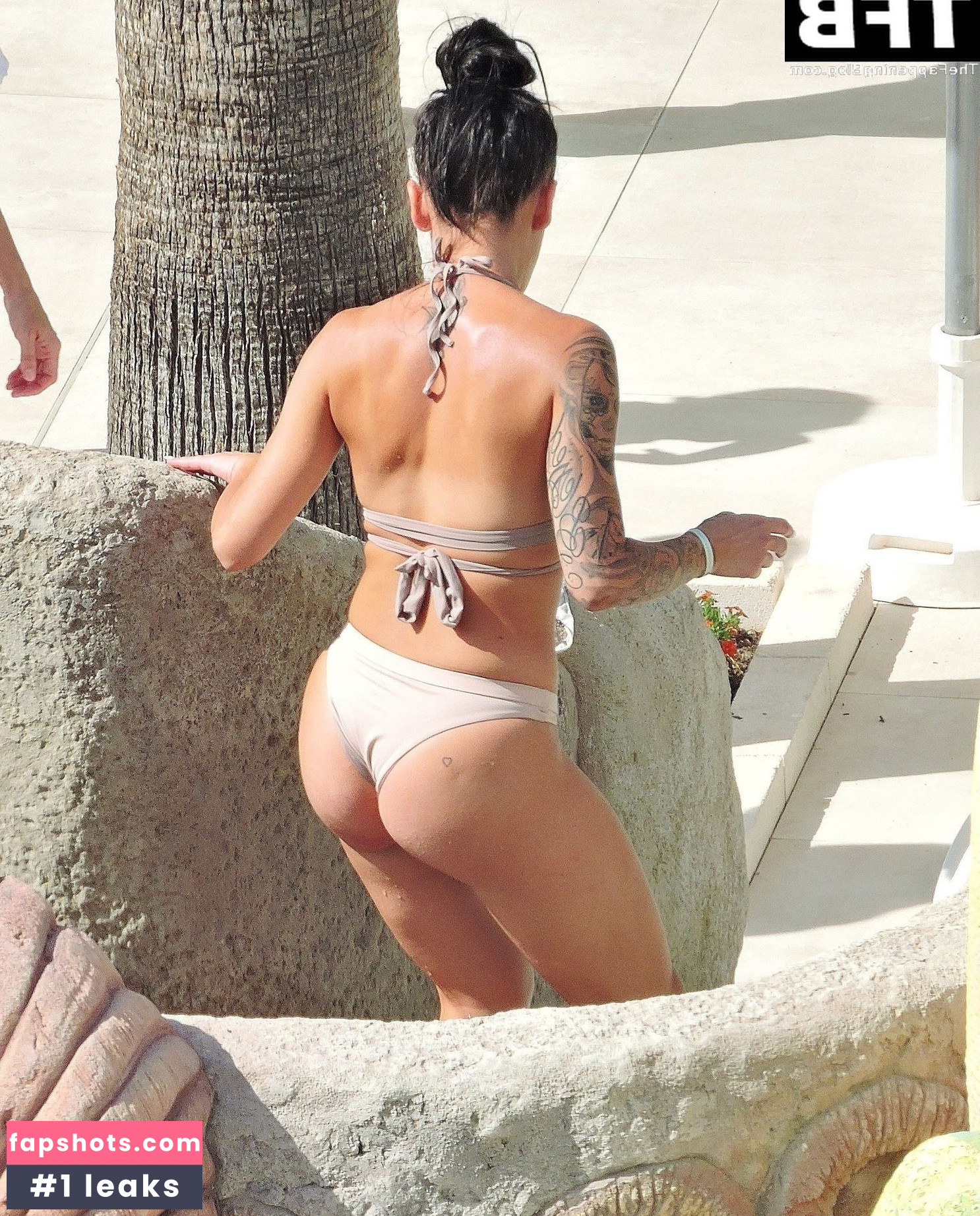 Elena Miras gallery photo #76