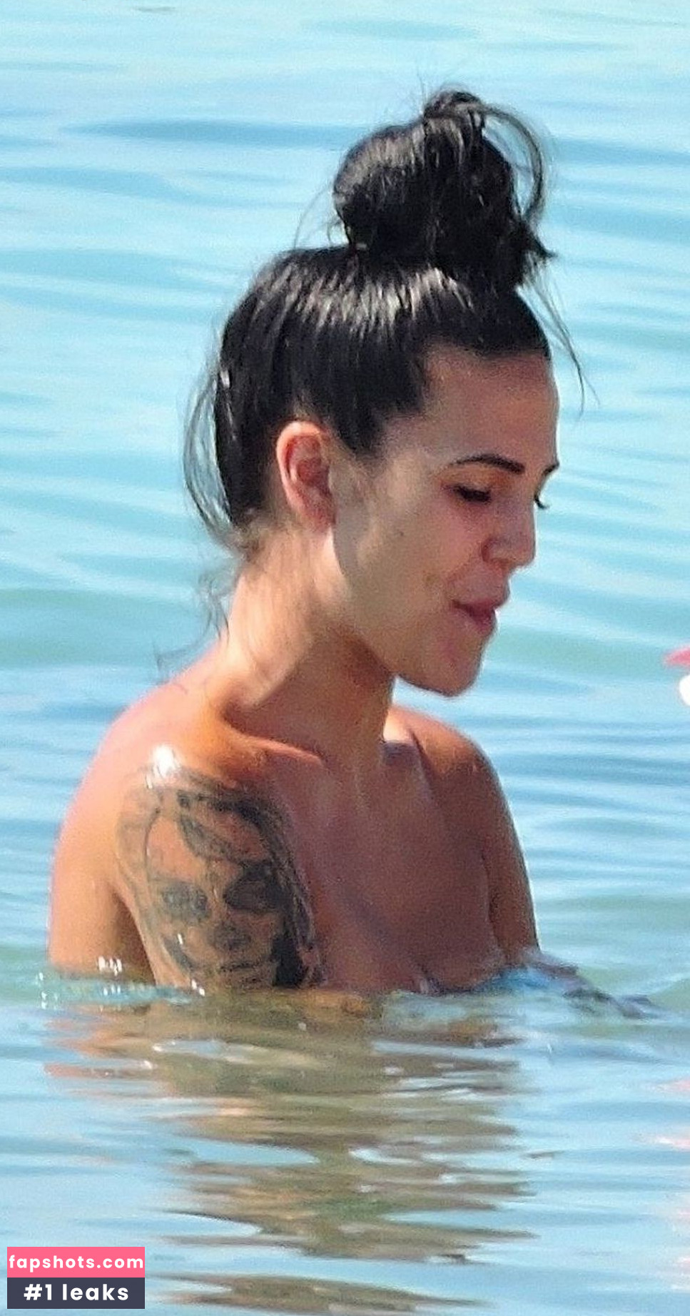 Elena Miras gallery photo #85